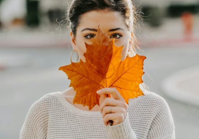 66c43bf01ced296b89fa2d28_photo-1543427127-c331ce4346b8